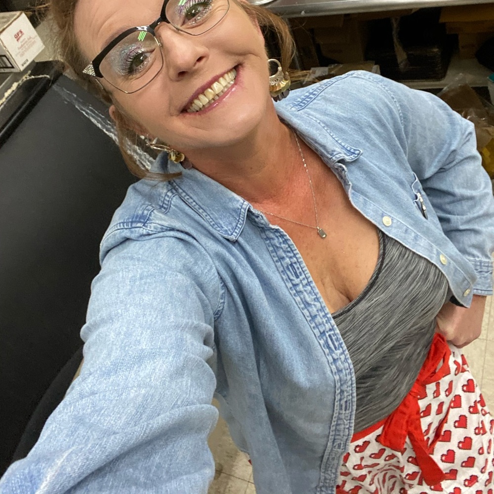 Meet your Posher, Shelee